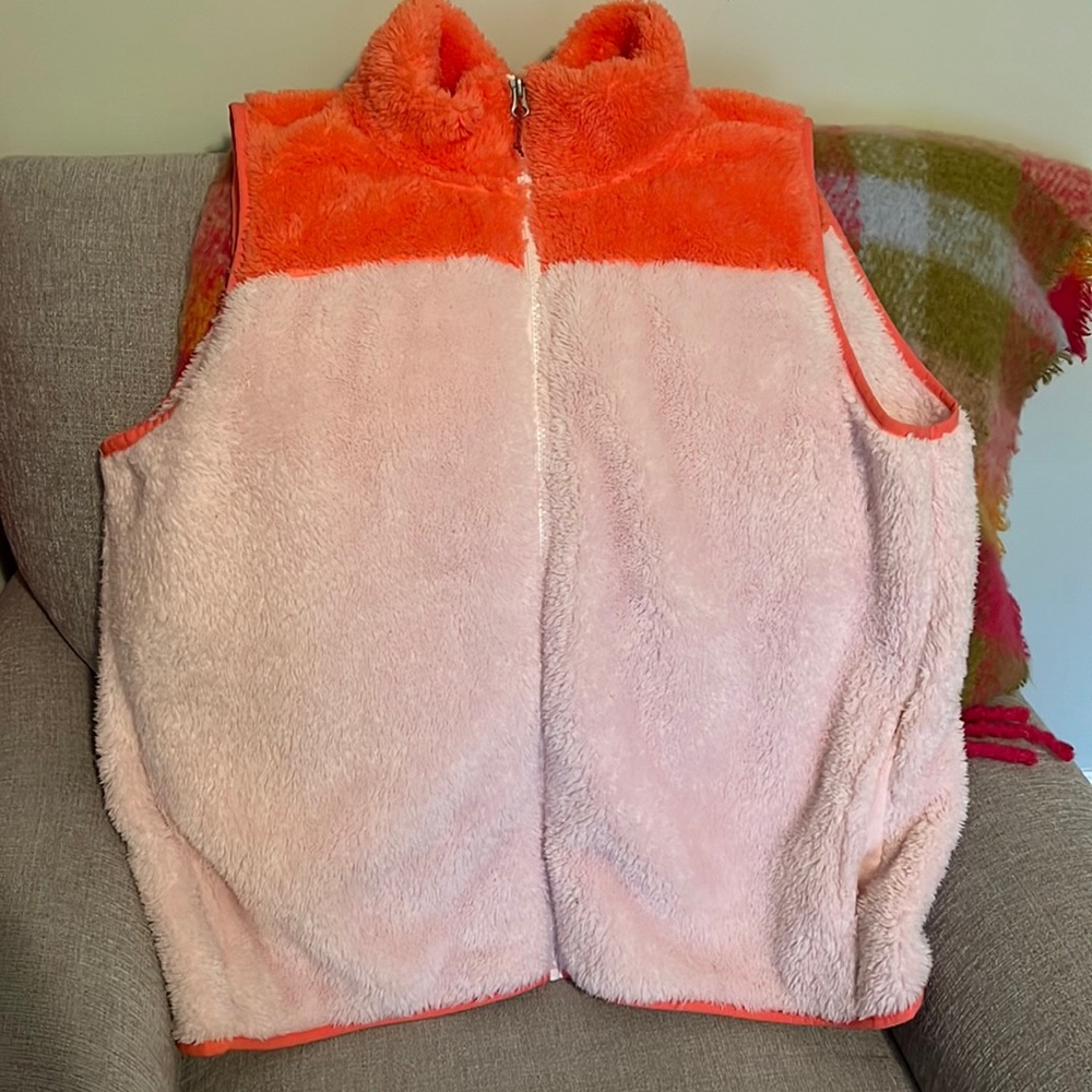 NWOT Eddie Bauer Fleece Plush Vest